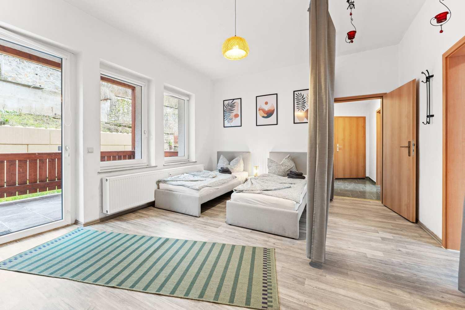 Nice Apartment With Balcony Apolda Bagian luar foto