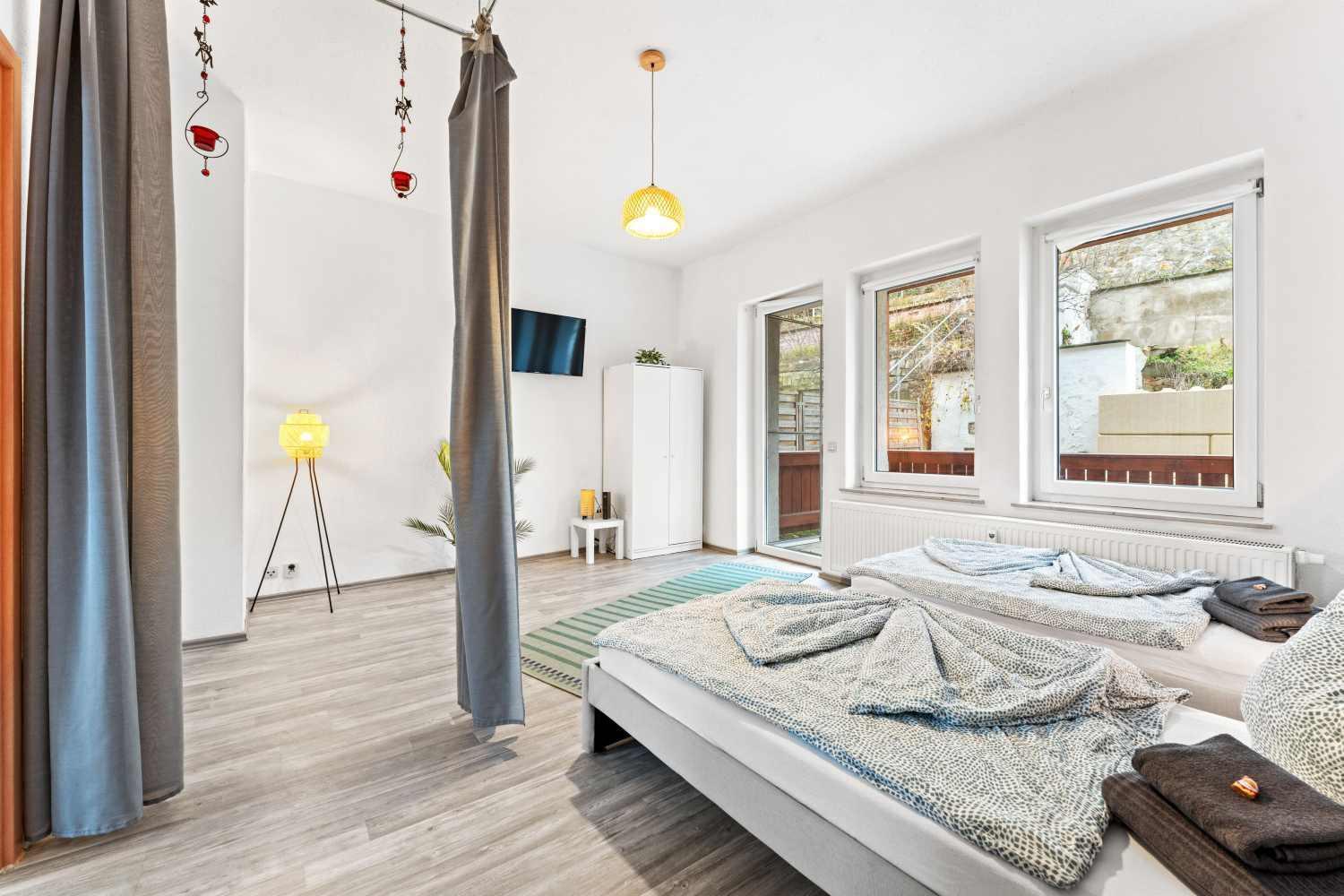 Nice Apartment With Balcony Apolda Bagian luar foto
