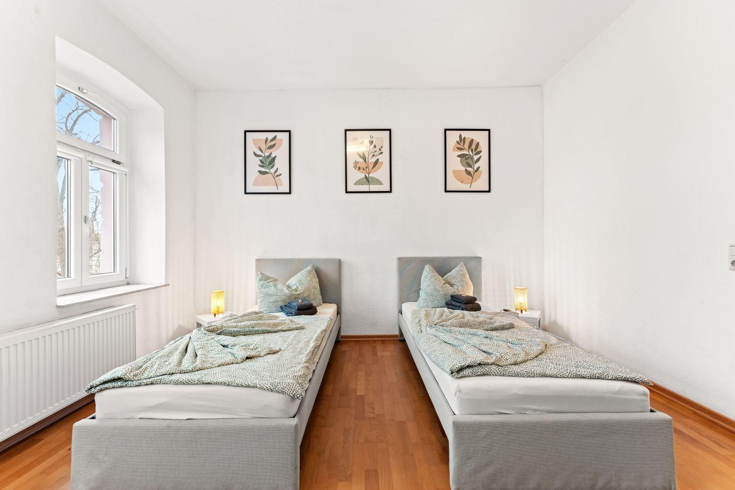 Nice Apartment With Balcony Apolda Bagian luar foto